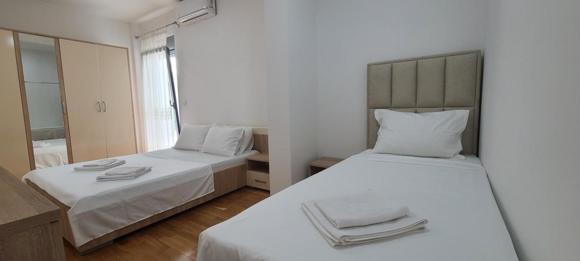 Ambassador & Ambassador Lux Apartments Ulcinj Szoba fotó