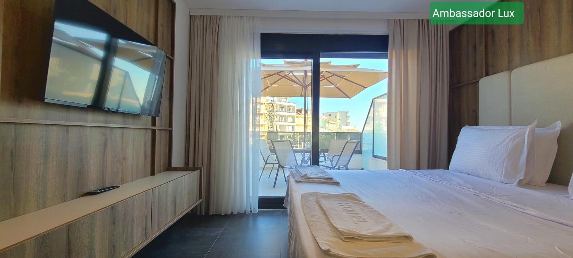 Ambassador & Ambassador Lux Apartments Ulcinj Kültér fotó