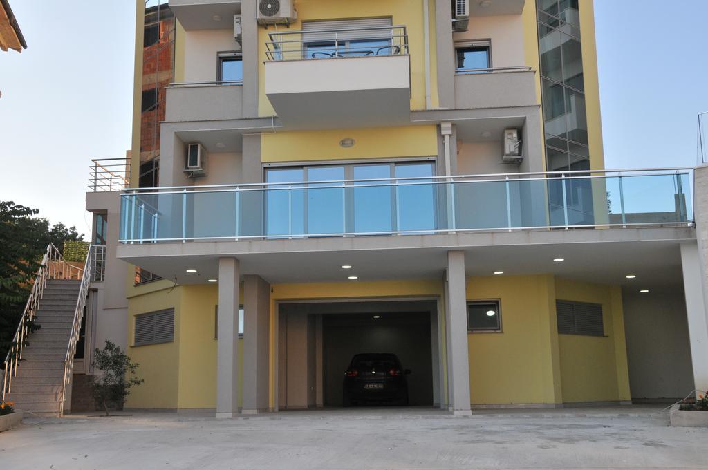 Ambassador & Ambassador Lux Apartments Ulcinj Kültér fotó