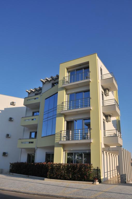 Apartments Ambassador Ulcinj Kültér fotó